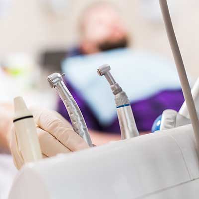 Tratamientos dentales asequibles y de calidad en Madrid en Clínica dental Carlos Sáiz Moran